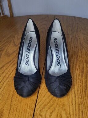 ✨️Rocket Dog Silk Pumps sz 9.5